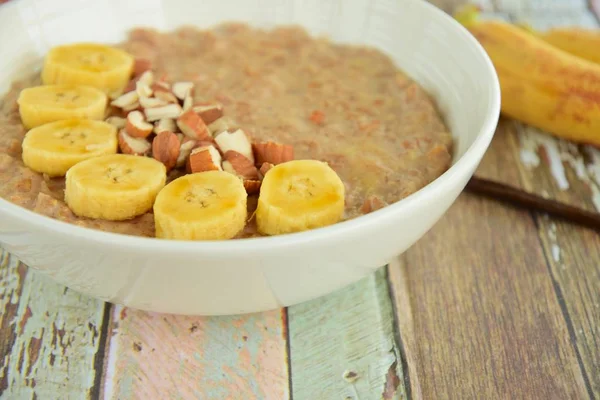 Banana almond vanilla oat porridge