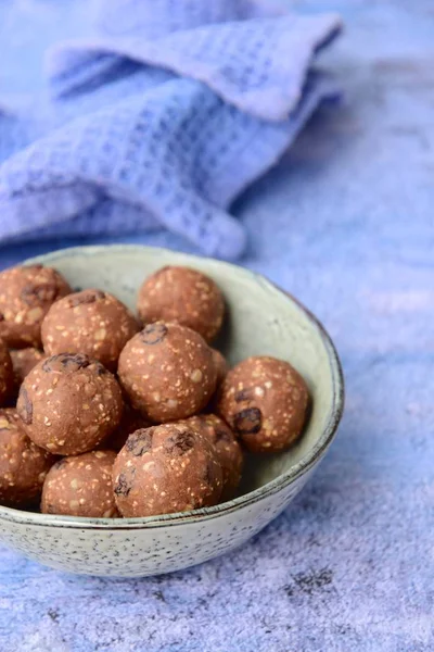 Homemade Healthy Energy Balls Chocolate Raisin Quinoa Oat Blue Background — 图库照片