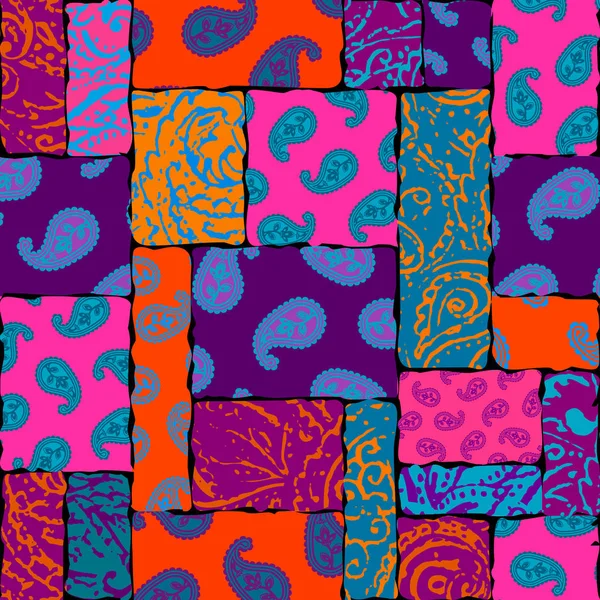 Patchwork patroon met Paisley sieraad patronen. Heldere magenta en oranje kleuren. — Stockvector