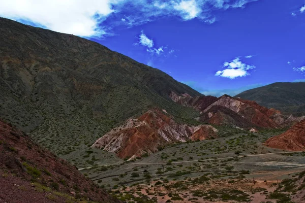 Purmamarca Jujuy Arjantin Deki Ünlü Seven Colors Hill Manzarası — Stok fotoğraf