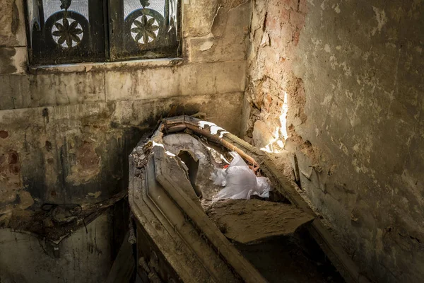 Tumba Destruida Abandonada Cementerio Recoleta Buenos Aires Argentina — Foto de Stock