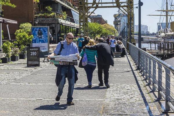 Imagens de Buenos aires turistas sem royalties | Depositphotos