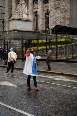 Buenos Aires, Arjantin - 08 / 26 / 2020: Hükümetin adalet reformunu protesto eden insanlar.  