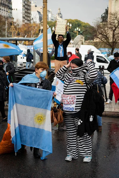 ブエノスアイレス アルゼンチン 2020年8月26日 正義を改革する政府の意図に抗議する人々 — ストック写真