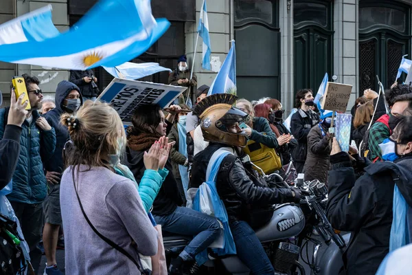 ブエノスアイレス アルゼンチン 2020年8月27日 正義を改革する政府の意図に抗議する人々 — ストック写真