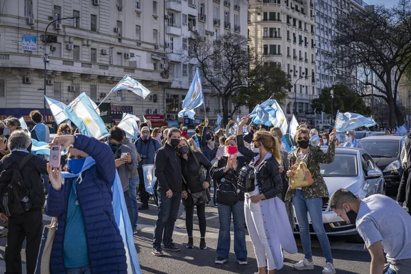 부에노스아이레스 아르헨티나 2020 격리와 정부의 정치에 반대하는 사람들 — 스톡 사진