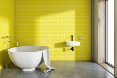 Sarı banyo inteiror yuvarlak bir lavabo ve bir çatı penceresi ile beyaz küvet duran yuvarlak. Bir beton zemin. Bir rahat ev concept 3d render alay