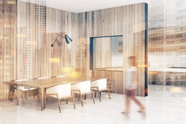 Ahşap duvar yemek odası köşe uzun ahşap bir masa, çatı pencereleri ve yumuşak koltuklar iki sıra. Bir kadın. 3D render sahte tonlu görüntü çift pozlama kadar bulanık