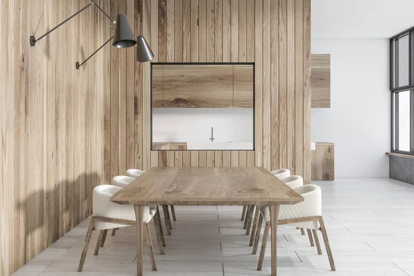 Parede Madeira Sala Jantar Interior Com Uma Longa Mesa Madeira — Fotografia de Stock