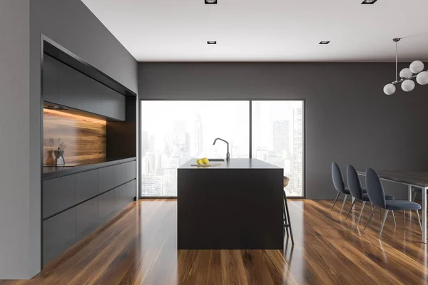灰色和木质墙壁厨房内部与灰色台面 一个酒吧与凳子和一个饭厅桌 侧面视图 渲染模拟 — 图库照片