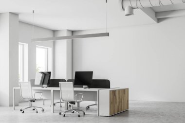 Açık alan office köşe beyaz duvarlar, beton zemin ve bilgisayar tabloları satırları. 3D render alay