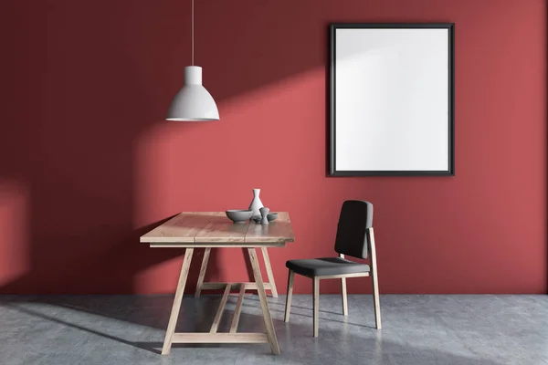 红墙简约斯堪的纳维亚风格的餐厅内有混凝土地板 一张木桌和一张灰色的椅子 垂直海报框架的模拟 — 图库照片