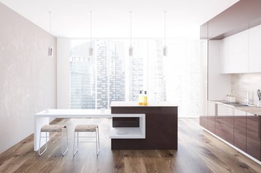 Kahverengi mutfak tezgahı bir beyaz bir ahşap zemin, bir masa sandalye ile ve panoramik bir pencere oda duvar. Modern ve rahat bir ev kavramı. 3D render alay