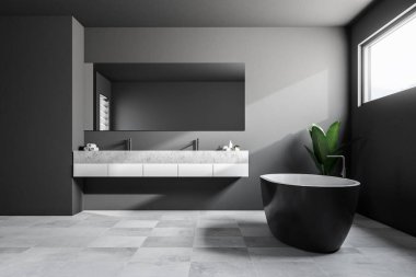 Lüks banyo iç Gri duvarlar, kiremitli bir zemin, siyah bir küvet, duş ve bir çift lavabo ile. Dar yatay pencere. İskandinav tarzı. Yan görünümü. 3D render