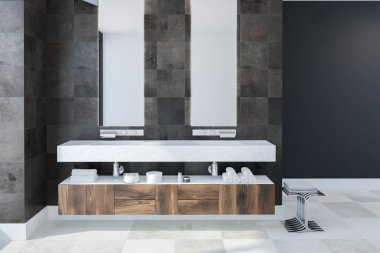 Beyaz ve ahşap çift lavabo vanity birim üstünde asılı iki dikey aynalar ile bir siyah kiremit banyo duvarına bitişik. Kavramı bir rahat ev ve gevşeme. 3D render