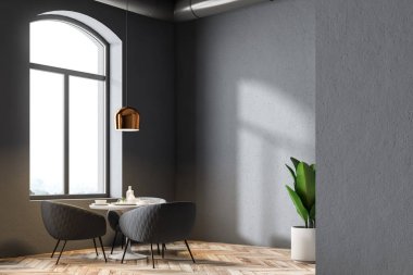 Yuvarlak masa etrafında Gri duvarlar ve ahşap bir zemin ile güzel bir küçük Restoran köşede duran siyah sandalye ile. 3D render alay