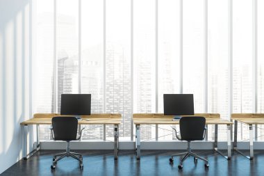 İç modern bir danışmanlık şirketi ofis bir cityscape, beton zemin ve üst üste duran ahşap Bilgisayar masaları ile panoramik pencereler ile. 3D render alay