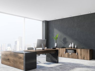 Gri duvarlar Ofis İşyeri köşe loft windows ile bir bilgisayar ve çekmeceli ahşap bir dizi ile ahşap bir masa. 3D render alay
