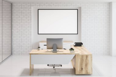 Beyaz tuğla İskandinav tarzı Ofis İşyeri kiremitli kat ve bilgisayar tablolar ile. Bir ahşap kitaplık duvarın yanında. 3D render yatay sahte başlık çerçevesi kadar
