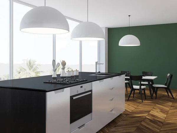 Interior Cozinha Verde Panorâmica Com Piso Madeira Mesa Com Cadeiras — Fotografia de Stock
