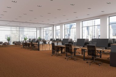 Şirket ofis köşe kahverengi halı ve ahşap Bilgisayar masaları satırları. Sanayi tarzı iç beyaz duvarları ve bir cityscape ile büyük pencereler ile. 3D render alay