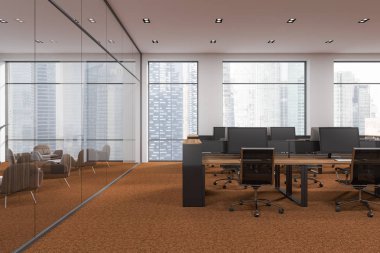 Beyaz duvarları ile modern bir şirket, cityscape, kahverengi halı ve ahşap bilgisayar tabloları satırları ile panoramik pencereler açık alan ofisi. 3D render alay