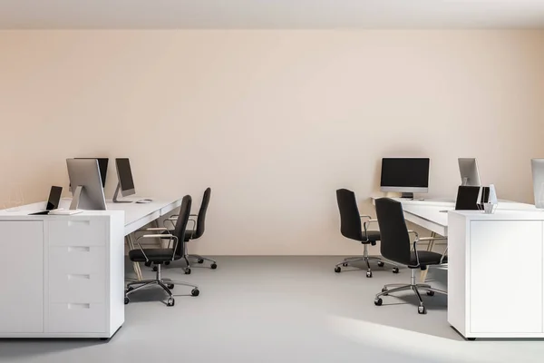 Pfirsichfarbenes Bürointerieur Mit Betonboden Und Reihen Weißer Computerschreibtische Seitenansicht Rendering — Stockfoto