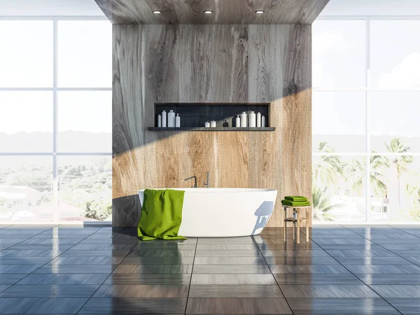 木製モダンなグレーは 暗い木製の床と壁のバスルーム コーナー 白いバスタブ 壁のニッチに並べて表示されます 掌のスタイル パノラマの窓 レンダリングをモックアップします — ストック写真