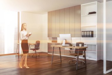 Modern Yöneticisi office iç ahşap zemin, beyaz duvarları, şık Bilgisayar masaları ve bir panoramik cityscape pencere ile. Kitaplık. İşkadını kahve 3d render sahte tonlu görüntü ile