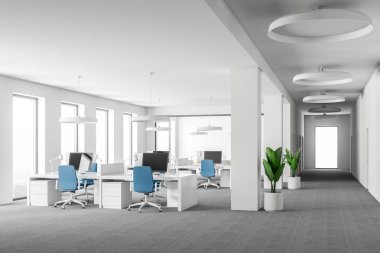Beyaz duvarlar ile alan ofis iç açık, halı zemin, çatı windows ve onlara yakın mavi sandalye ile bilgisayar tabloları satırları. 3D render alay