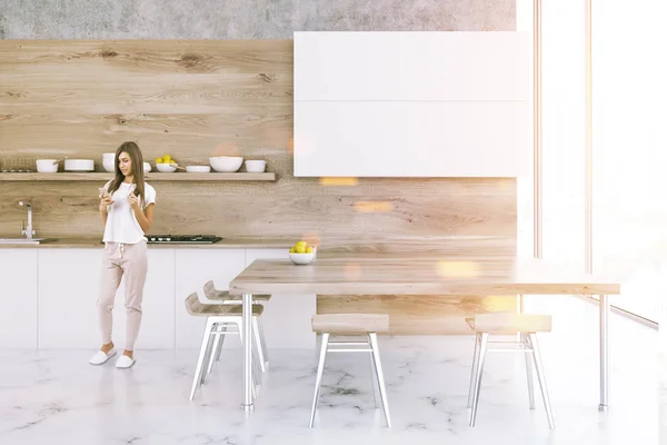 Interior Cocina Blanca Madera Con Suelo Mármol Armarios Blancos Una —  Fotos de Stock