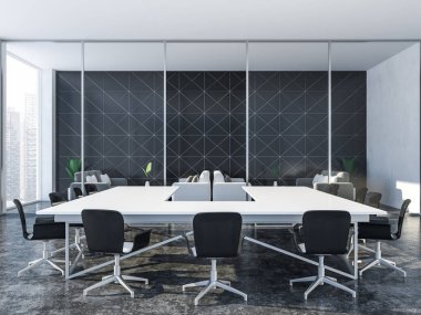 Siyah üçgen kiremitli toplantı panoramik penceresi, bir gri zemin ve çevresinde siyah sandalye beyaz bir tabloyla iç oda. Arka planda lounge. Kurumsal yaşamı kavramı 3d render kopya alanı