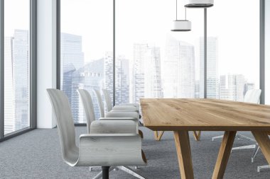 Modern ofis konferans odası iç panoramik pencerelere, gri halı ve ahşap koltuklar ile uzun ahşap bir masa. Danışmanlık ve Yönetim Kurulu genel kavram. Yakın çekim. 3D render kopya alanı