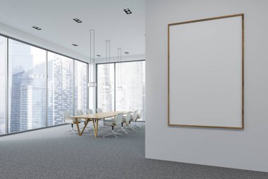 Modern ofis konferans oda köşe panoramik pencerelere, bir halı ve koltuk ile uzun ahşap bir masa. Danışmanlık ve Yönetim Kurulu genel kavram. 3D render dikey kopya alanı afiş