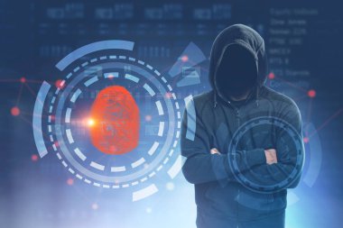 Adam ayakta yüzü ile hoodie silah parmak izi kimliği hud arka plan üzerinde geçti. Parlayan sıfırlar ve birler sürükleyici arabirimiyle. Online Güvenlik Toned görüntü çift pozlama