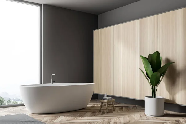 时尚的灰色浴室碎片与木地板 灰色地毯 窗口与热带景观 大浴缸 和盆栽植物 渲染复制空间 — 图库照片