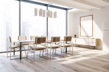 Beyaz duvarları, bir ahşap zemin, sandalye ile uzun bir masa ve dolap ile dikey poster poster çerçeve sahte ile panoramik yemek odası köşe. 3D render