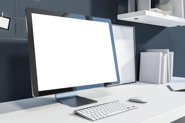 Bilgisayar Ekran Ayakta Ofis Koyu Gri Duvarlar Beyaz Tablo Sahte — Stok fotoğraf