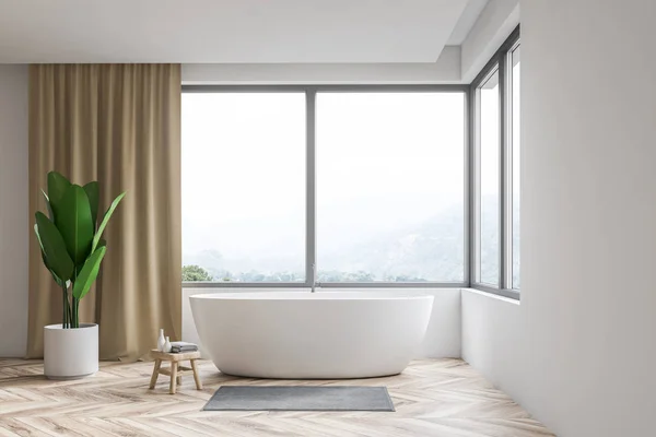 Interior Moderno Banheiro Com Paredes Brancas Piso Madeira Janela Com — Fotografia de Stock