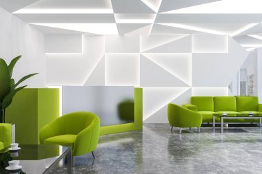 Modern ofis resepsiyon alanı beyaz geometrik desen duvarlar, beton zemin, beyaz ve yeşil resepsiyon ve yeşil koltuklar ve sehpa yakınındaki kanepeler ile birlikte köşesinde. 3D render