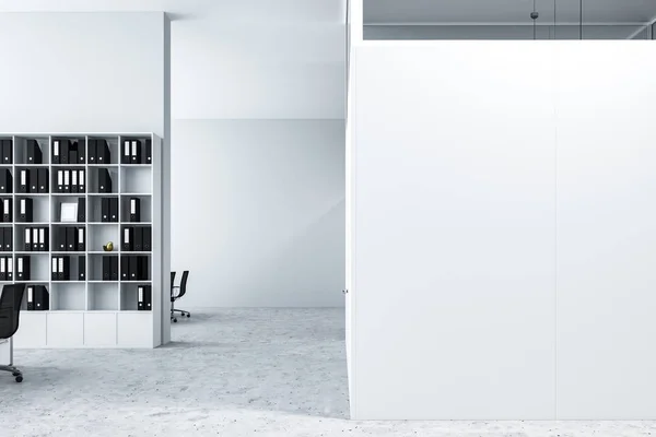 Interior Escritório Moderno Com Paredes Brancas Piso Concreto Estante Branco — Fotografia de Stock