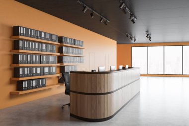 Ahşap resepsiyon masası ayakta turuncu duvarlar, beton zemin, modern ofiste klasör ve büyük pencereler ile temizleyelim. 3D render