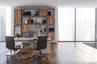 İç CEO'su Office beyaz duvarlar, panoramik pencerelere, ahşap zemin ve beyaz ve ahşap tablo bilgisayar ve siyah sandalye ile. Ahşap kitaplık ile ağıl. 3D render