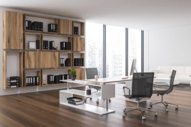 İç CEO'su Office beyaz duvarlar, koyu ahşap zemin, beyaz ve ahşap bilgisayar masa ve klasörlerle ahşap raflar. Sehpa yakınındaki beyaz kanepe. 3D render