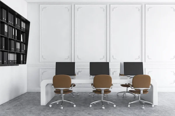 Interior Escritório Moderno Com Paredes Brancas Piso Padrão Hexagonal Mesa — Fotografia de Stock
