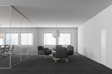 Beyaz duvarları, halı kaplı zemin, yuvarlak sehpa ve toplantı salonu sol cam duvar gri koltuklar ile Office lounge iç. 3D render