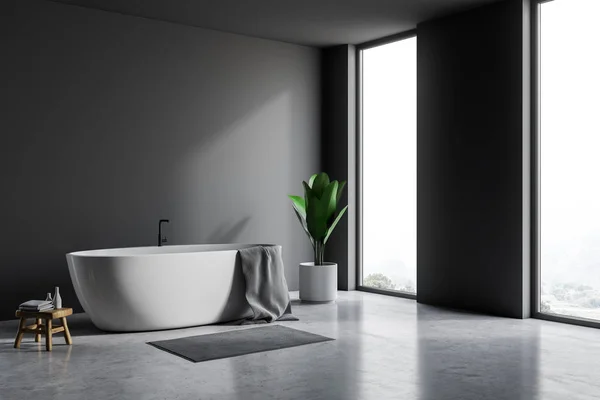 Canto Banheiro Loft Com Paredes Cinza Piso Concreto Banheira Branca — Fotografia de Stock