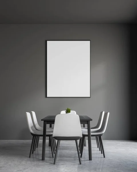 Interior Comedor Minimalista Con Paredes Grises Suelo Hormigón Mesa Larga —  Fotos de Stock