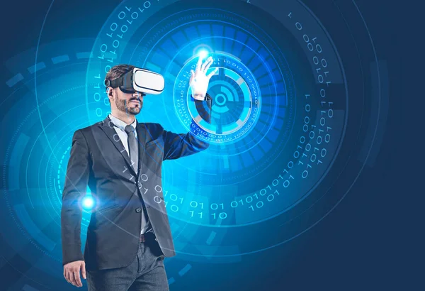 Bearded Young Businessman Suit Goggles Using Immersive Hud Interface Standing — Stock Photo, Image