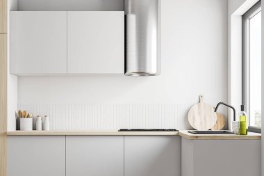 Beyaz mutfak iç mutfak tezgahı ile